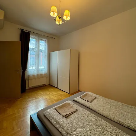 Downtown Family Apartments Budapest Room photo