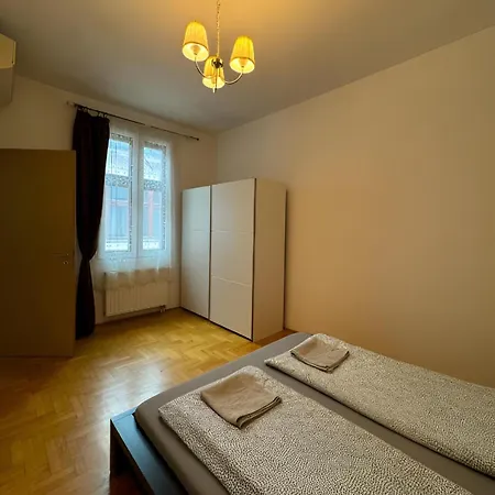Downtown Family Apartments Budapest Room photo
